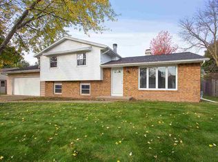 552 Menlo Park Rd, Green Bay, WI 54302