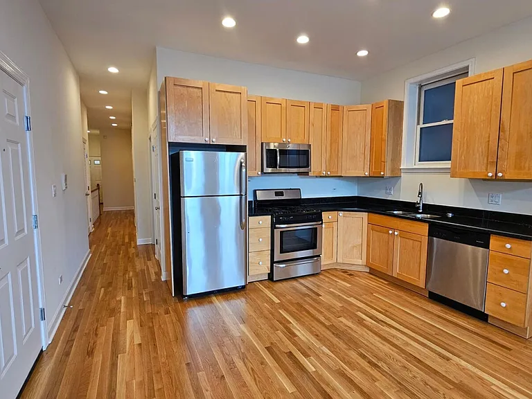 508 N Hartland Ct #2S — Photo 6