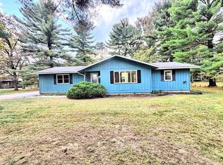 N2229 Vacation Village Dr, Wautoma, WI 54982