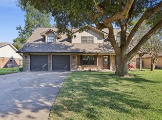 4404 Pinemont Dr, Orange, TX 77632