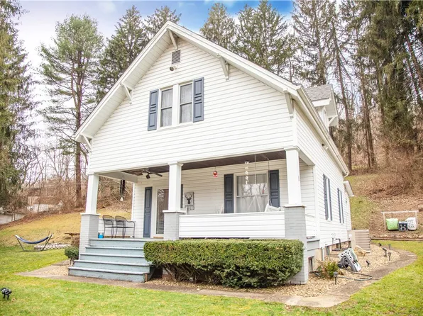 30 Terrace Dr, Charleroi, PA 15022