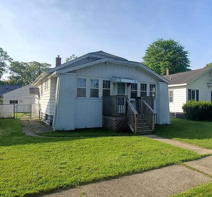 1st image of 2003 Moulton Ave