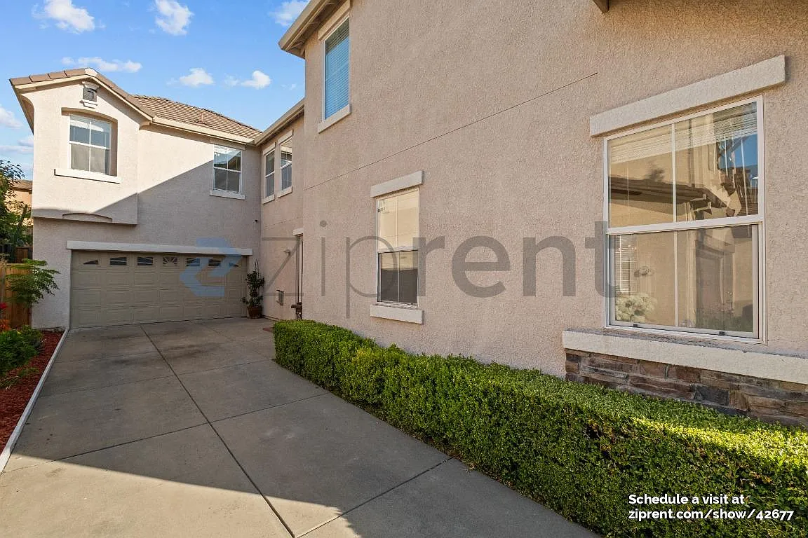 3 bed, 2.5 bath, 2125 sqft, $4,095 — Photo 3
