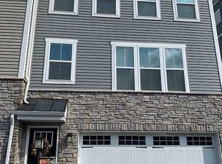 4007 Crown Dr, South Park, PA 15129