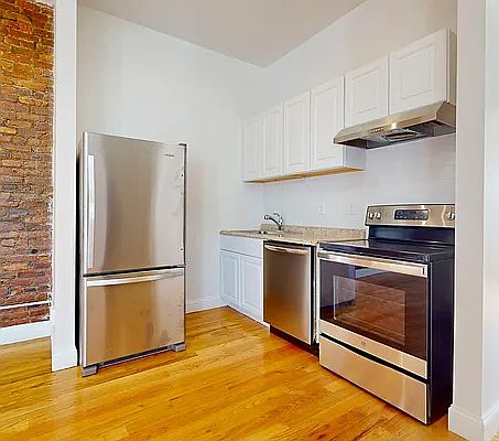 3rd image of 339 Lenox Ave #3A1