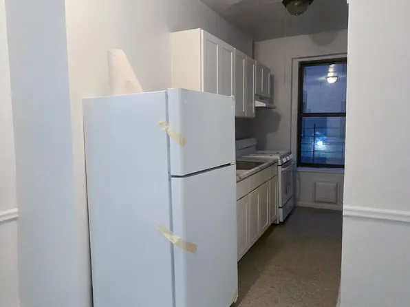 751 Walton Avenue image 2 of 12