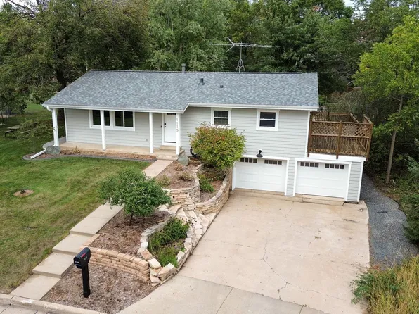1115 Saint Croix St N, Hudson, WI 54016