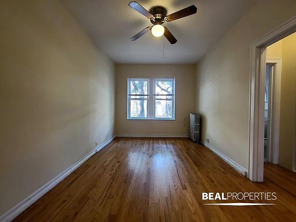 2nd image of 2827 N Burling St APT 106