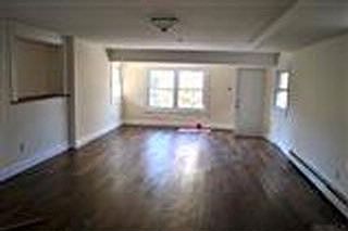 3rd image of 257 Devoe Ave