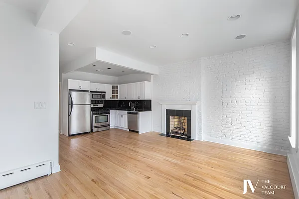 Sold by Compass | media 1