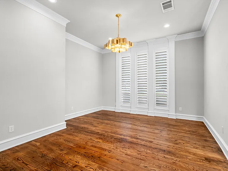 703 Verdun Ct — Photo 10
