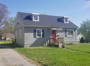 9716 E 66th St, Raytown, MO 64133