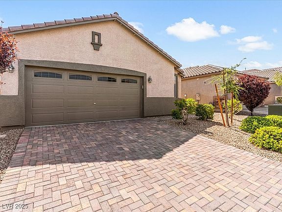 2nd image of 11826 Glinda Ct
