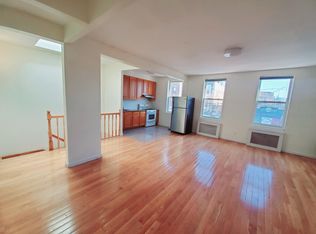 4213 Park Ave, Union City, NJ 07087