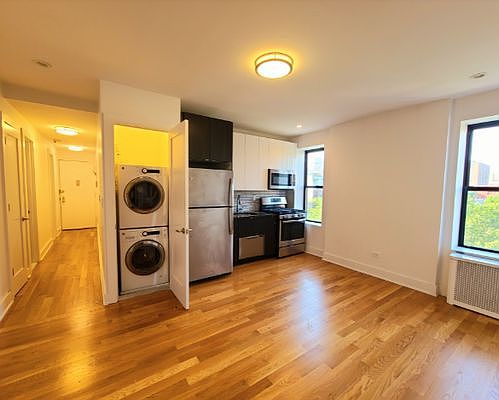 1st image of 1835 Amsterdam Ave #5C