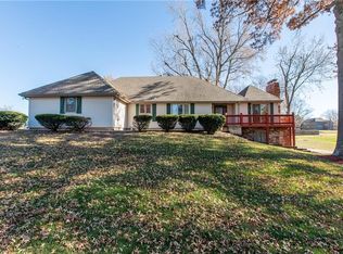 12347 Clubhouse Dr, Kansas City, KS 66109