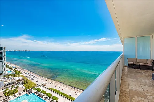 1830 S Ocean Dr Photo 1