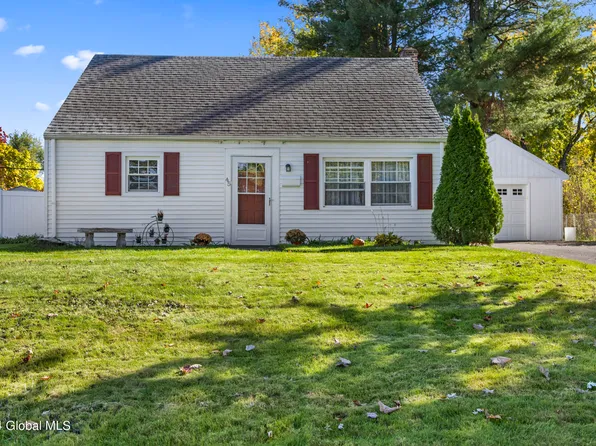 45 Bailey Avenue, Latham, NY 12110