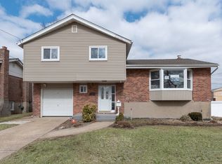 1011 Woodoak Dr, Baldwin, NY 11510