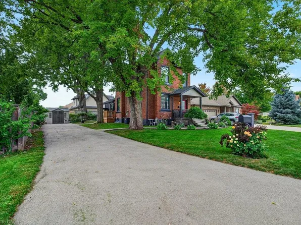 25 Book Rd, Grimsby, ON L3M 2M3