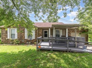 624 Doane Dr, Clarksville, TN 37042