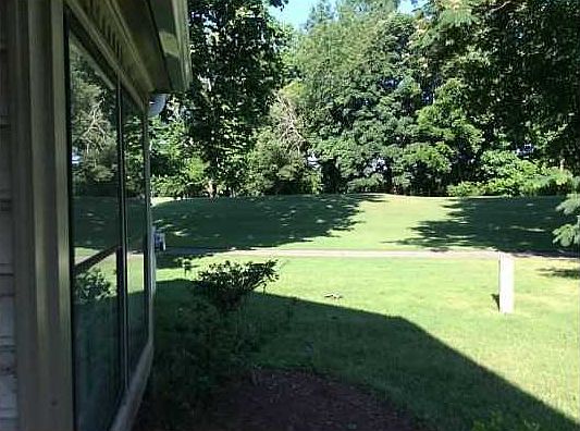 5th image of 1003 Winged Foot Ct #B