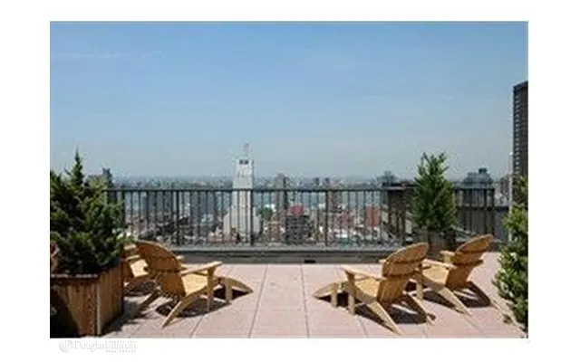 Rented by Douglas Elliman | media 17
