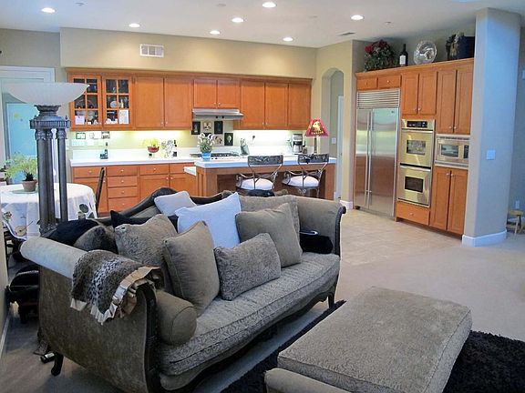 Sub Zero & Stainless Steel Appliances