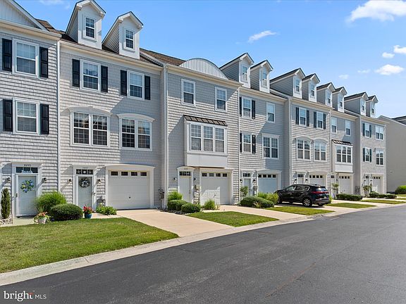 5th image of 35747 S Gloucester Cir #B15-2