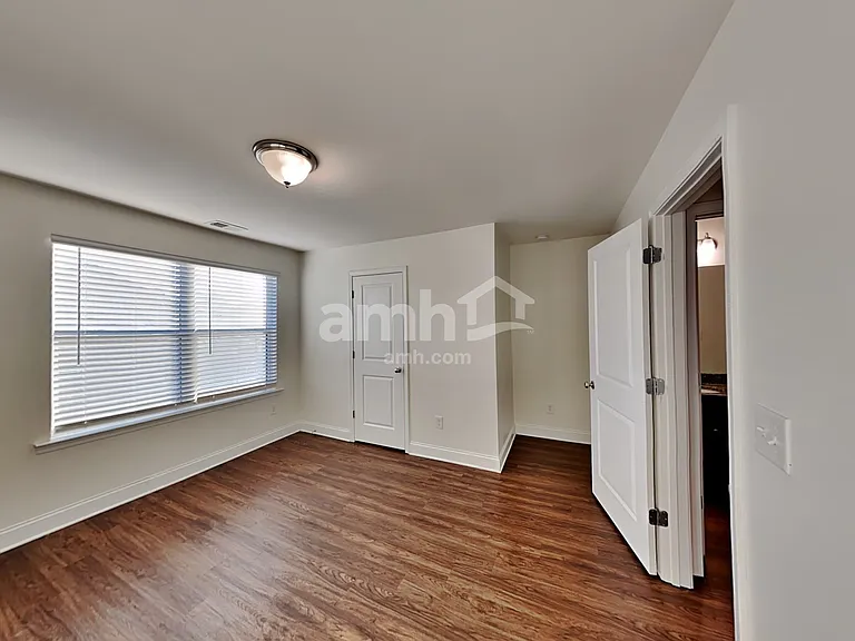 2461 Napa Valley Dr — Photo 26