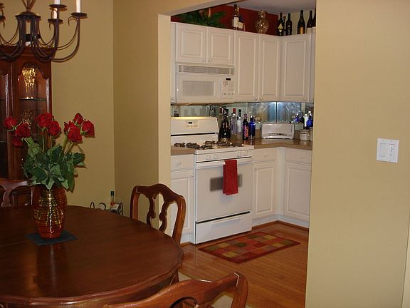 3rd image of 11135 Ravengate Ct