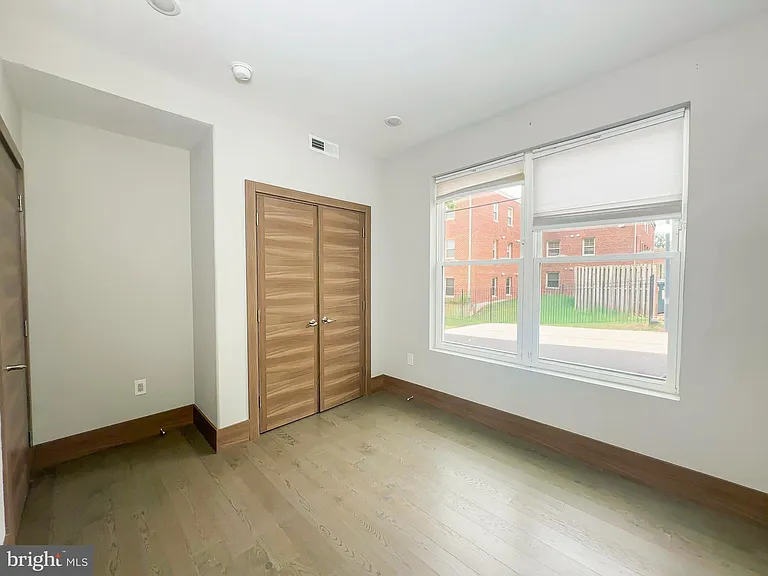 2109 M St NE #4 — Photo 17