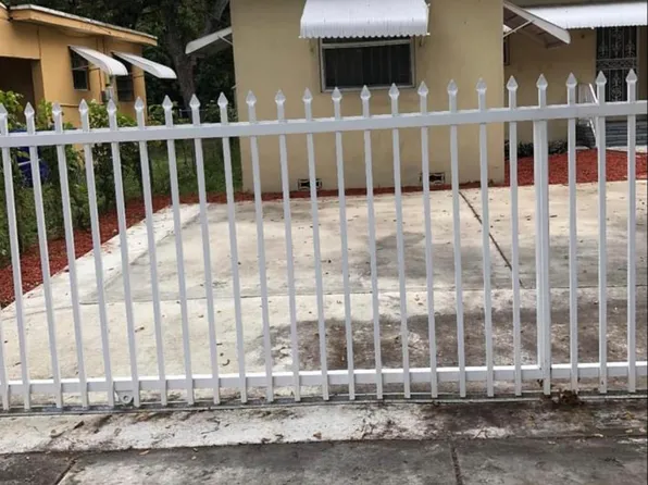920 NW 52nd St, Miami, FL