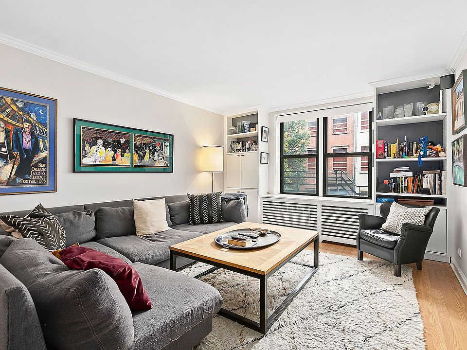 1st image of 100 Bank St #2C