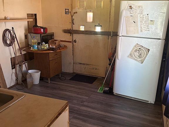 4th image of 2512 W 24th St