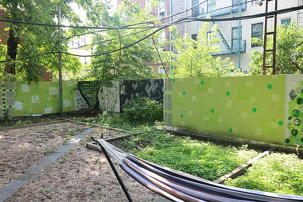 Rented by Compass | media 31