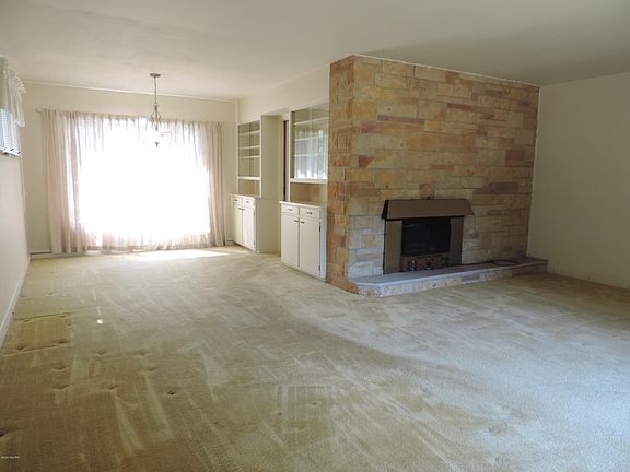 4th image of 1631 Glen Ave