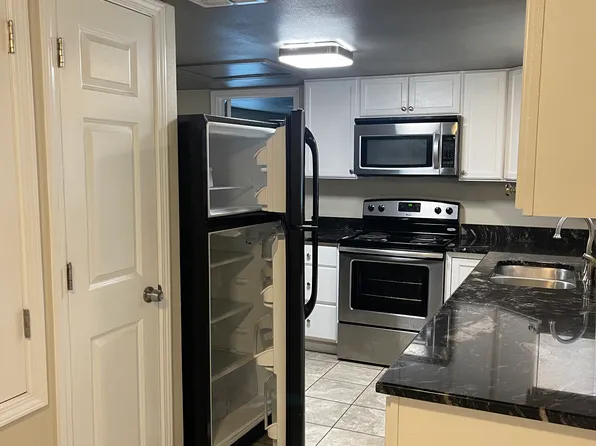 712 19th St Trailer 16, Gretna, LA 70053