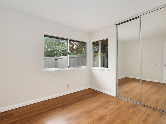 2nd image of 1663 E Avenida De Las Flores