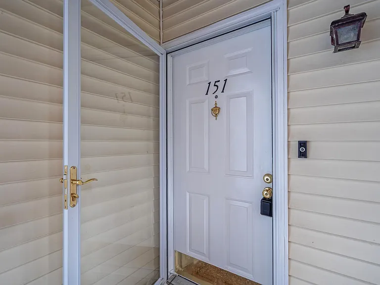 151 N Timber Dr — Photo 31