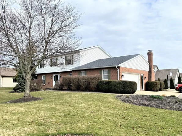 69 Independence Dr, Shelby, OH 44875