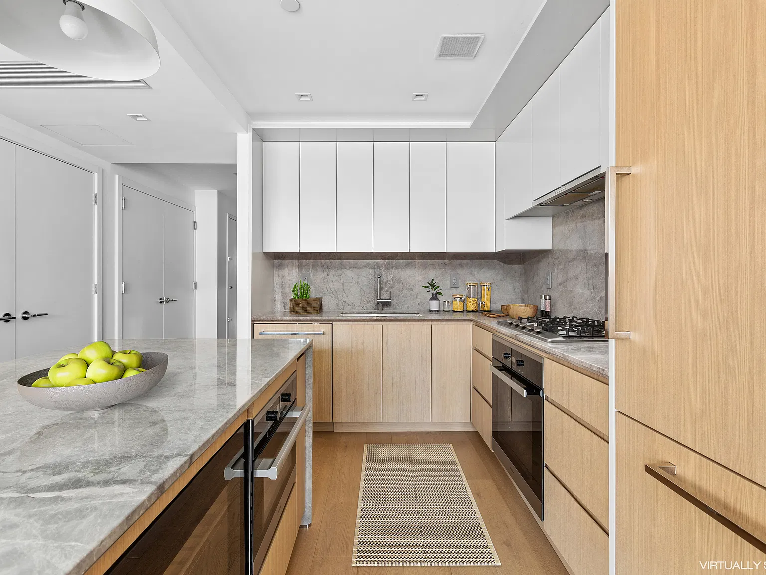 424 West 52nd Street — Photo 4