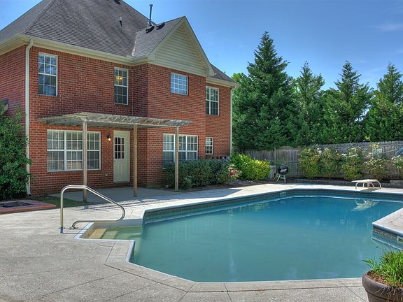 5th image of 5762 Carriage Hills Dr