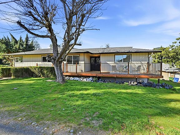 2nd image of 10496 Fairway Place