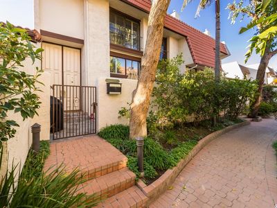 22299 Erwin St, Los Angeles, CA, 91367