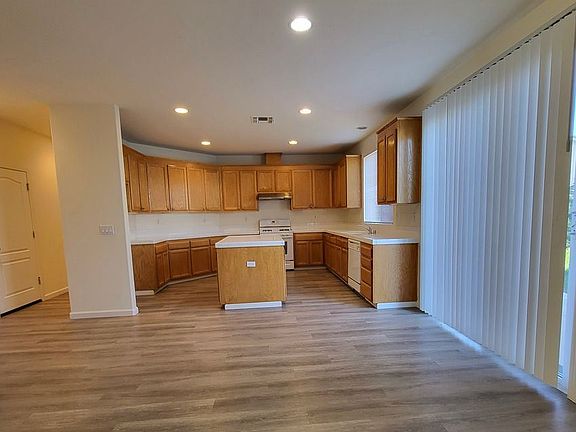 4th image of 5211 Agapanthus Ct
