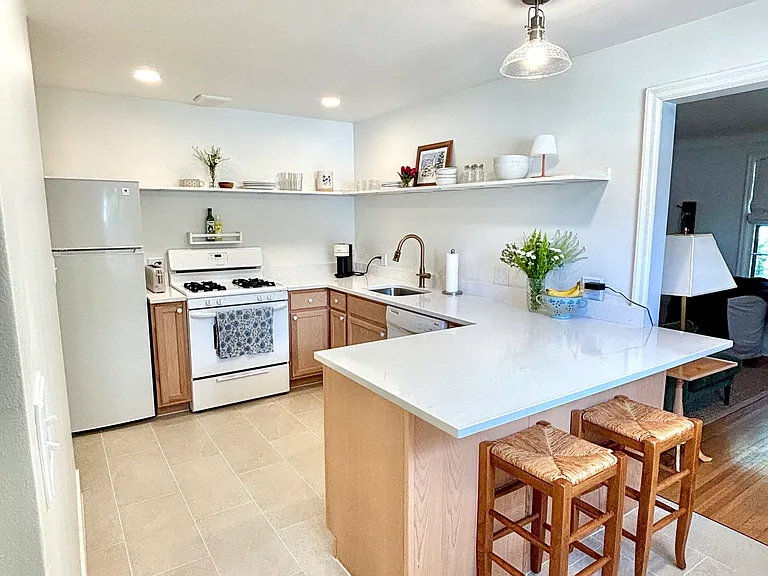 5515 Oliver Ave S #5515 — Photo 1