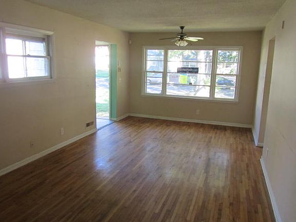 5th image of 627 Vincent Ave N
