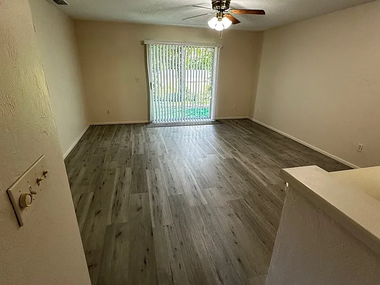 175 Yorktowne Dr #10 — Photo 18