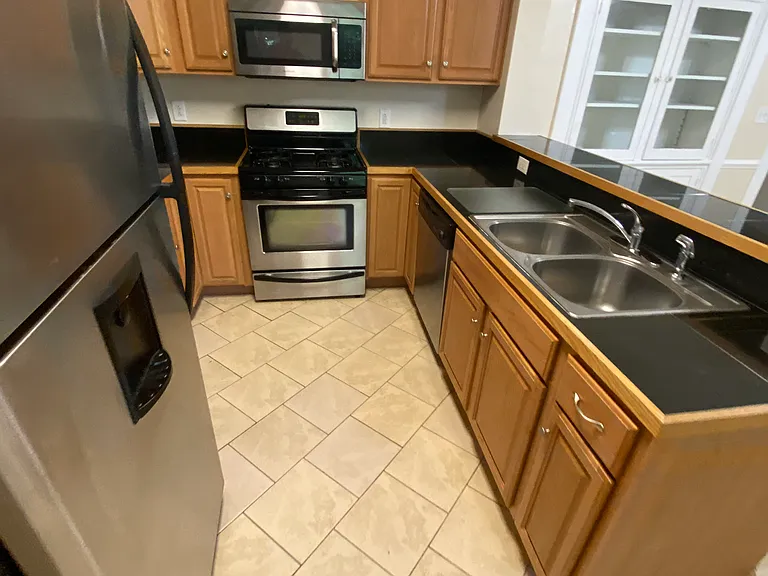 3016 Park Ave #A — Photo 1